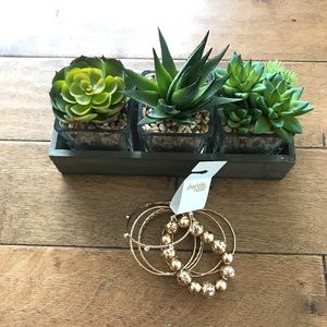 💰Charlotte Russe Gold Bracelet Set💰